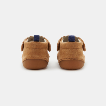 شبشب بارك باللون البيج للأطفال الصغار